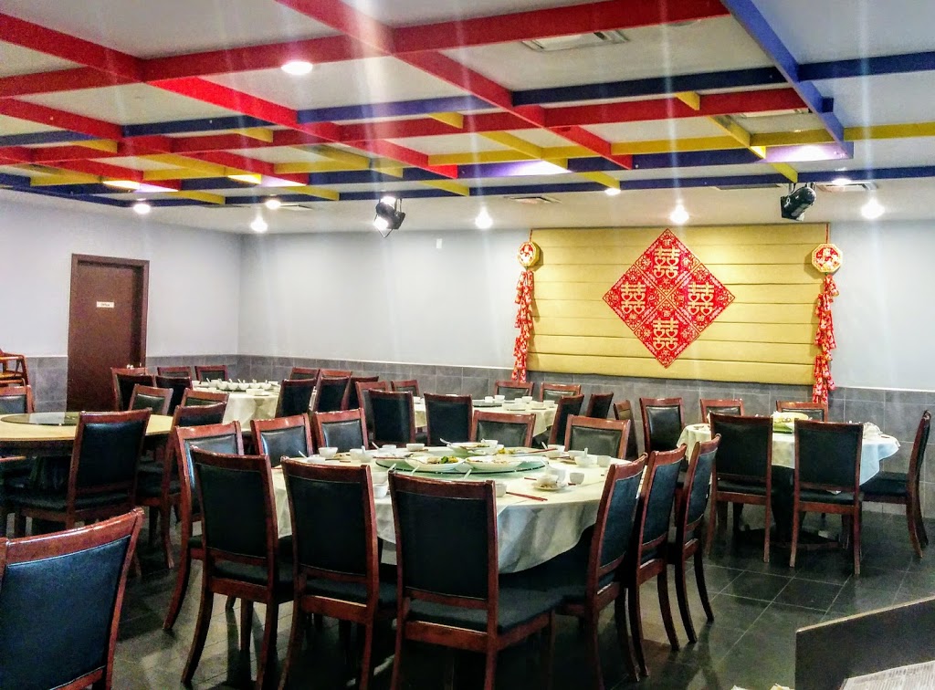 Golden Central Chinese Cuisine | 5016 Centre St NE, Calgary, AB T2K 0S8, Canada | Phone: (403) 731-9199