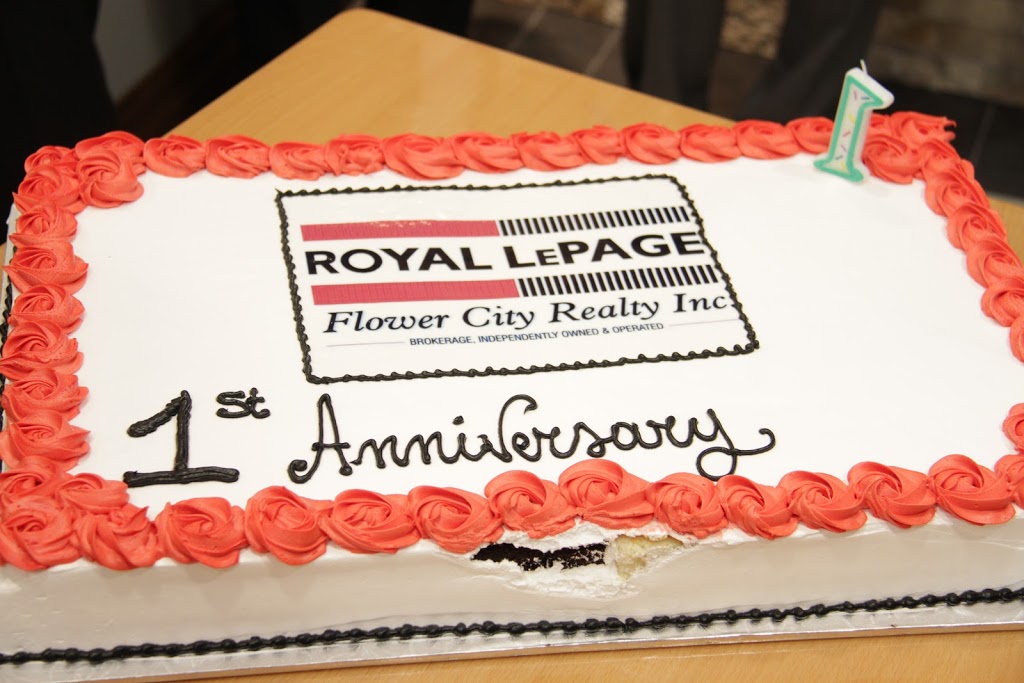 Royal LePage Flower City Realty | 10 Cottrelle Blvd Suite 302, Brampton, ON L6S 0E2, Canada | Phone: (905) 230-3100