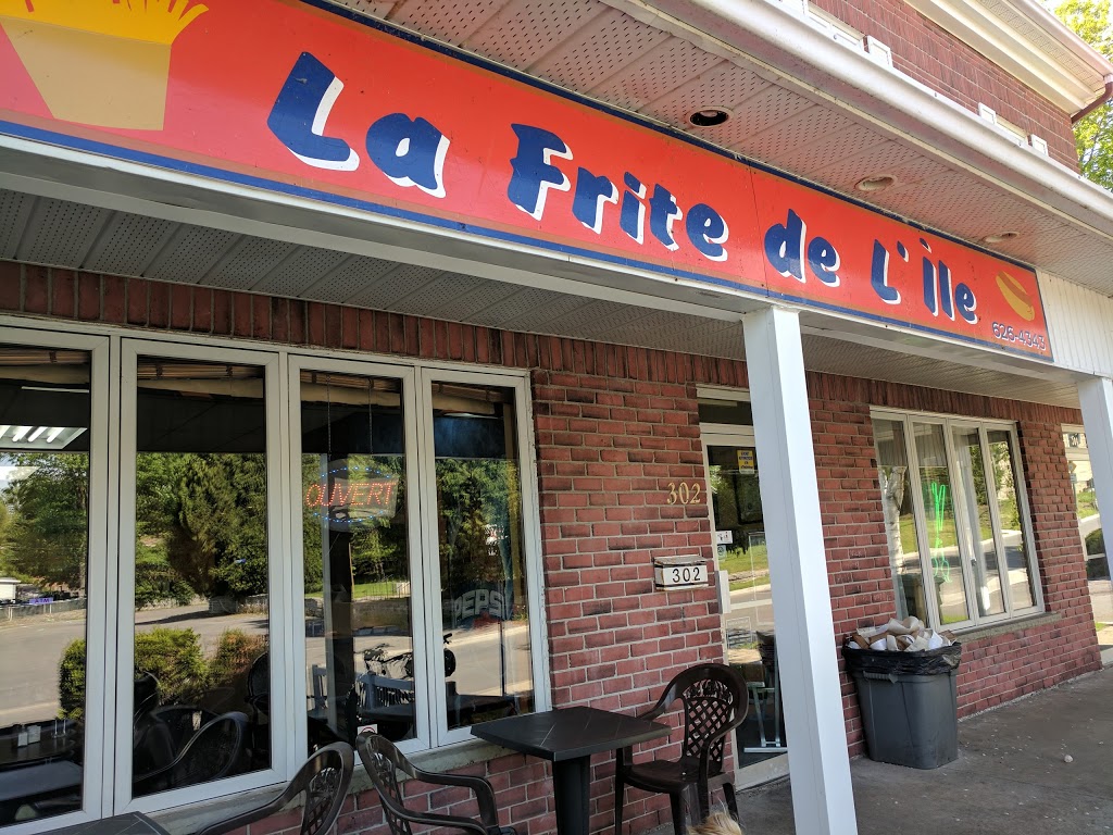 La Frite De L Ile | 302 Montée de lÉglise, LÎle-Bizard, QC H9E 1K1, Canada | Phone: (514) 626-4343