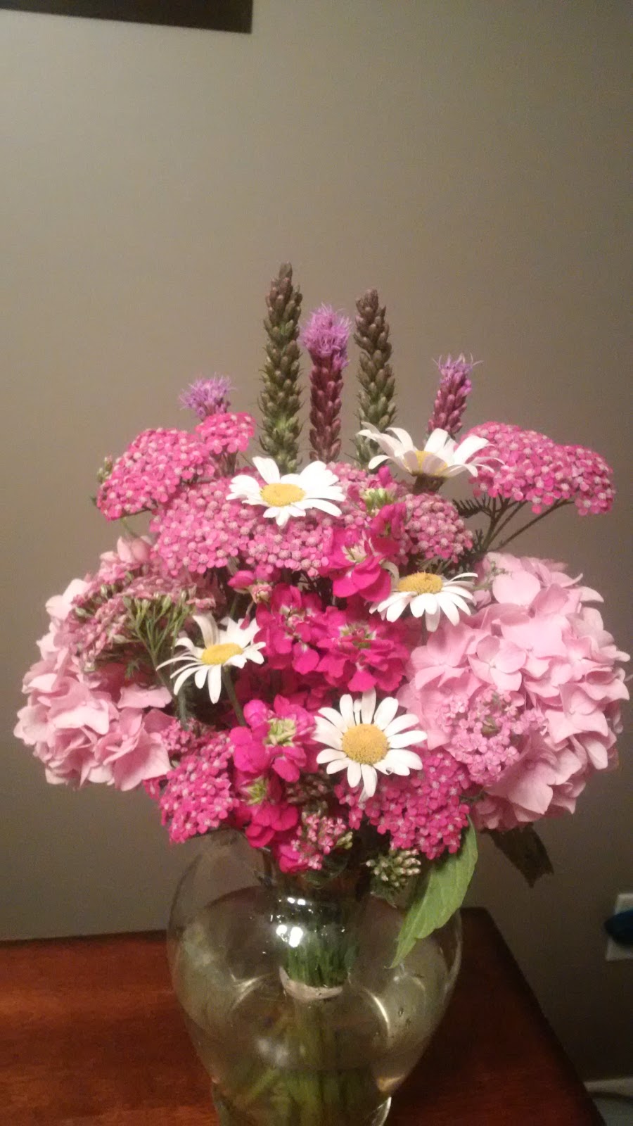 Exquisite Floral | 91 Kathreen St, New Dundee, ON N0B 2E0, Canada | Phone: (519) 572-6213