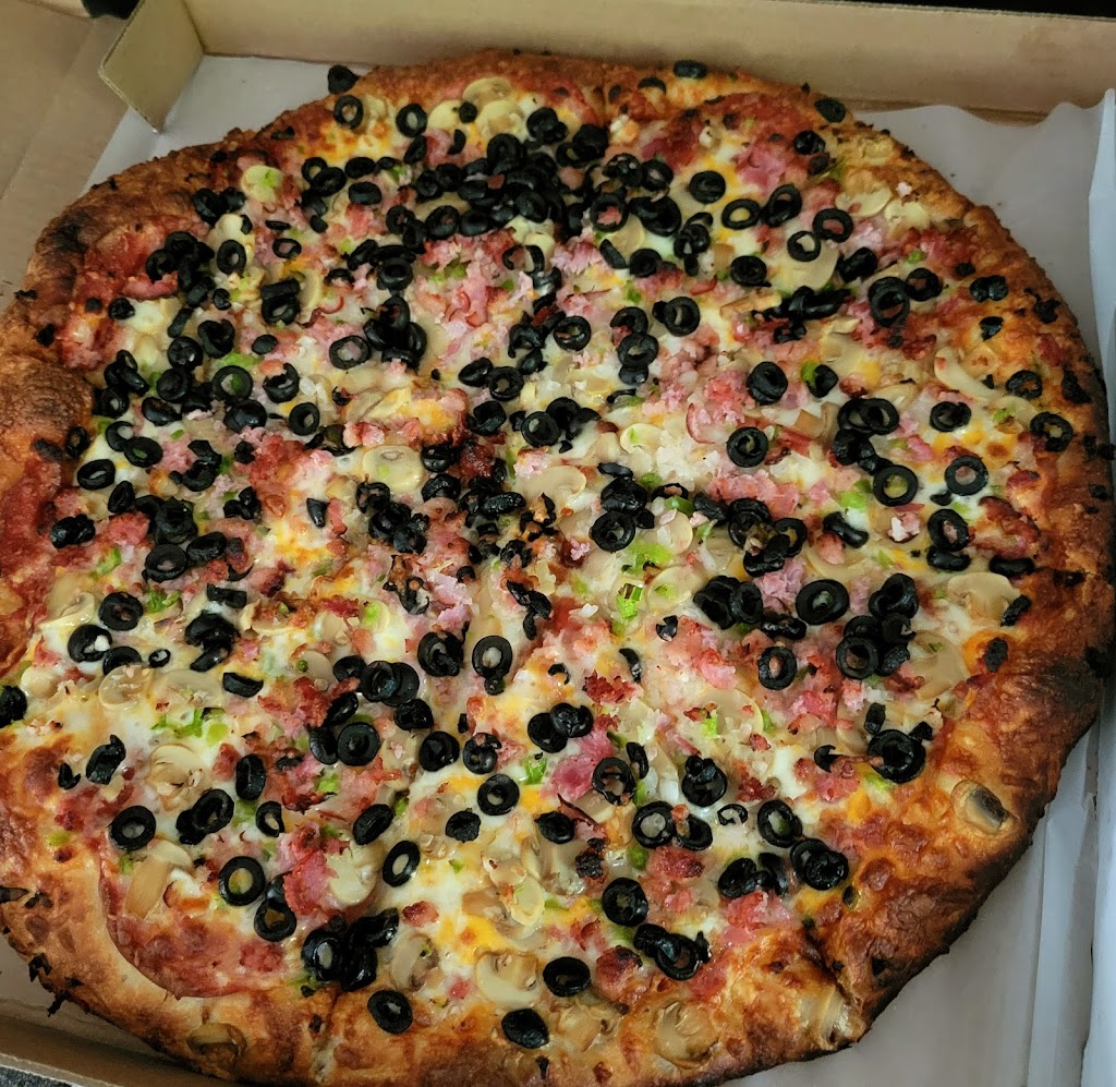 Speros Pizza Gimli | 81 1 Ave, Gimli, MB R0C 1B0, Canada | Phone: (204) 407-6202