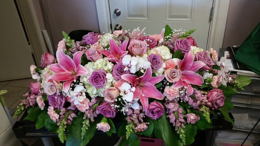 A Flowers Touch | 2980 E 22nd Ave, Vancouver, BC V5M 2Y4, Canada | Phone: (604) 439-0272