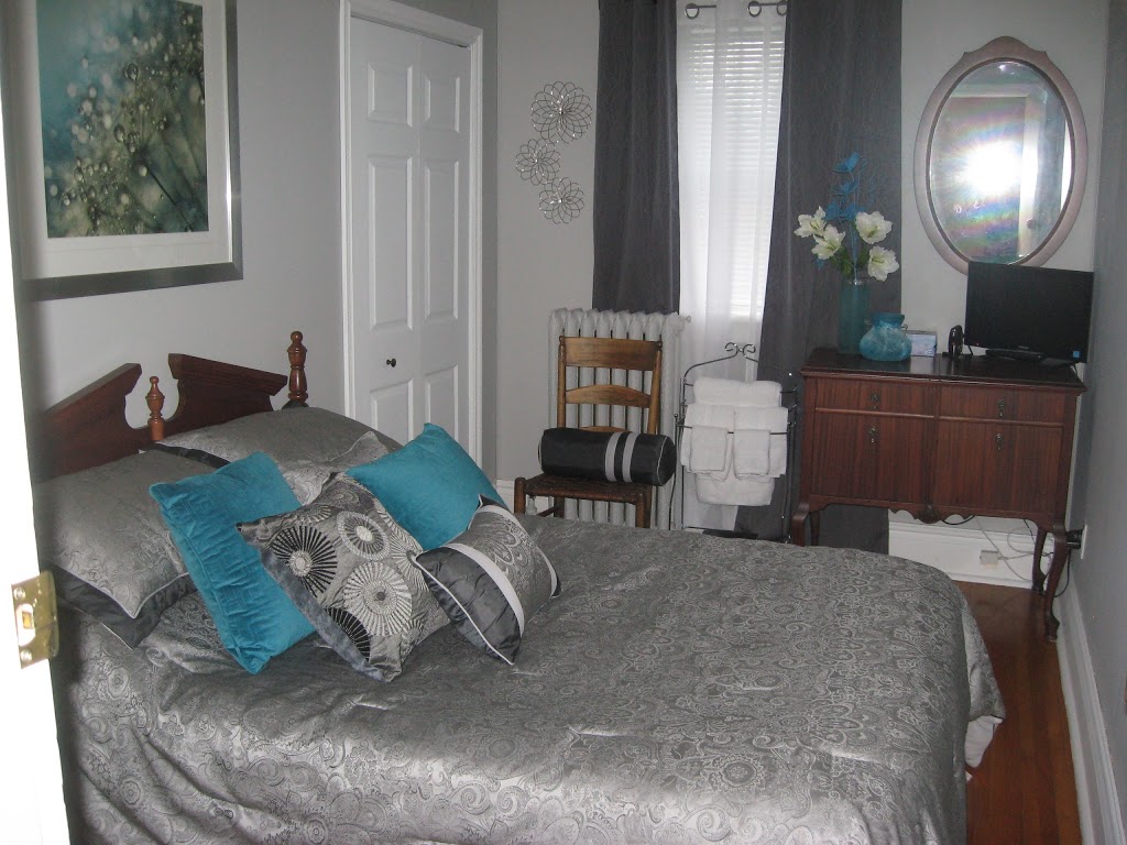 Silver Creek Bed & Breakfast | 17 Yonge St S, Walkerton, ON N0G 2V0, Canada | Phone: (519) 881-0252