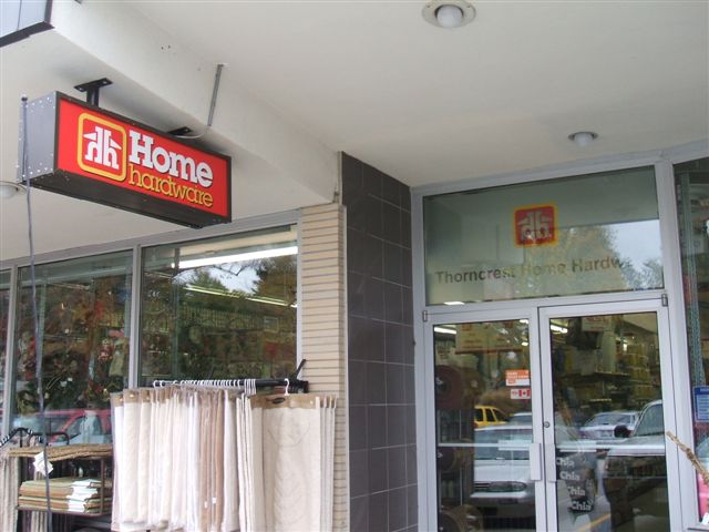 Thorncrest Home Hardware | 1500 Islington Ave, Etobicoke, ON M9A 3L8, Canada | Phone: (416) 233-6448