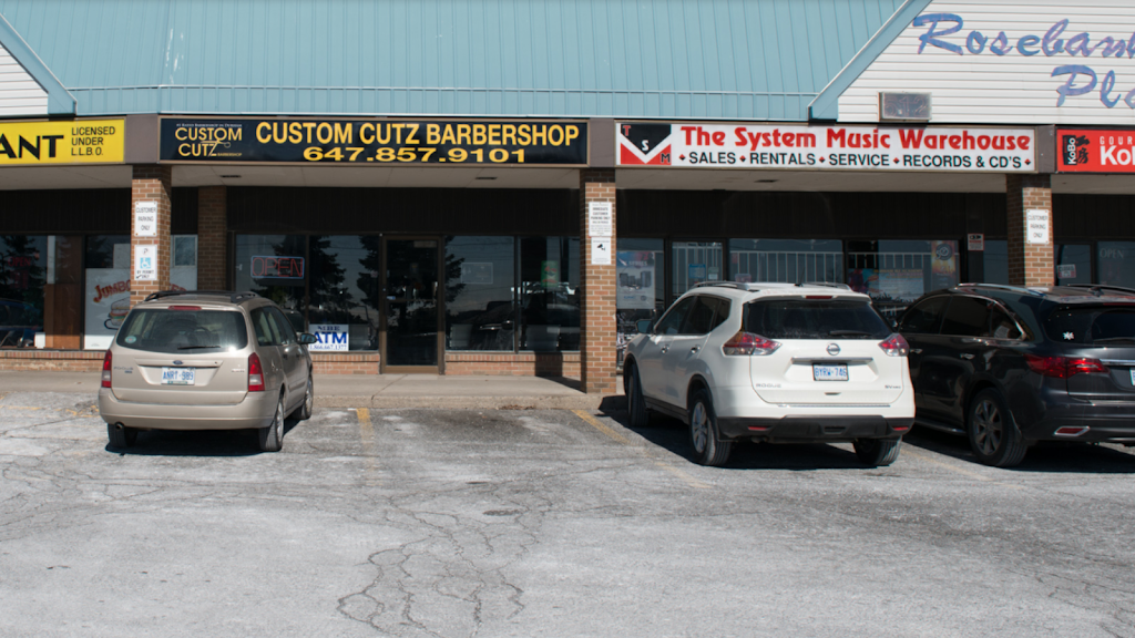 Custom Cutz Barber Shop | 512 Kingston Rd Unit 3, Pickering, ON L1V 1A6, Canada | Phone: (647) 857-9101