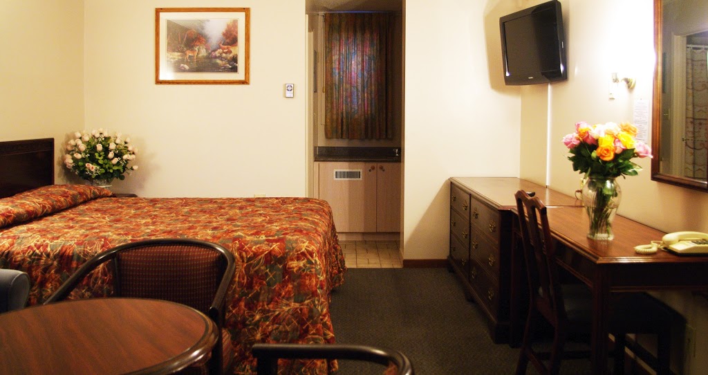 Grand Motel | 4626 Kingston Rd, Scarborough, ON M1E 2P6, Canada | Phone: (416) 281-8394