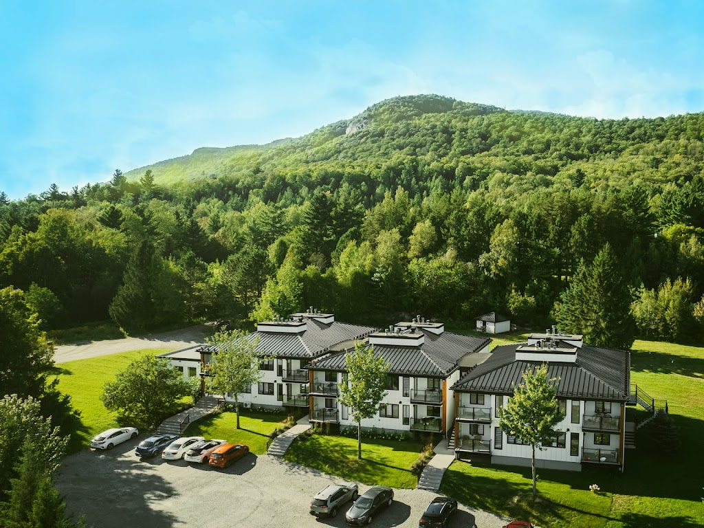 Destination Appartements-Chalets | 3159 Rue Principale O suite 106, Magog, QC J1X 0J6, Canada | Phone: (819) 640-6478