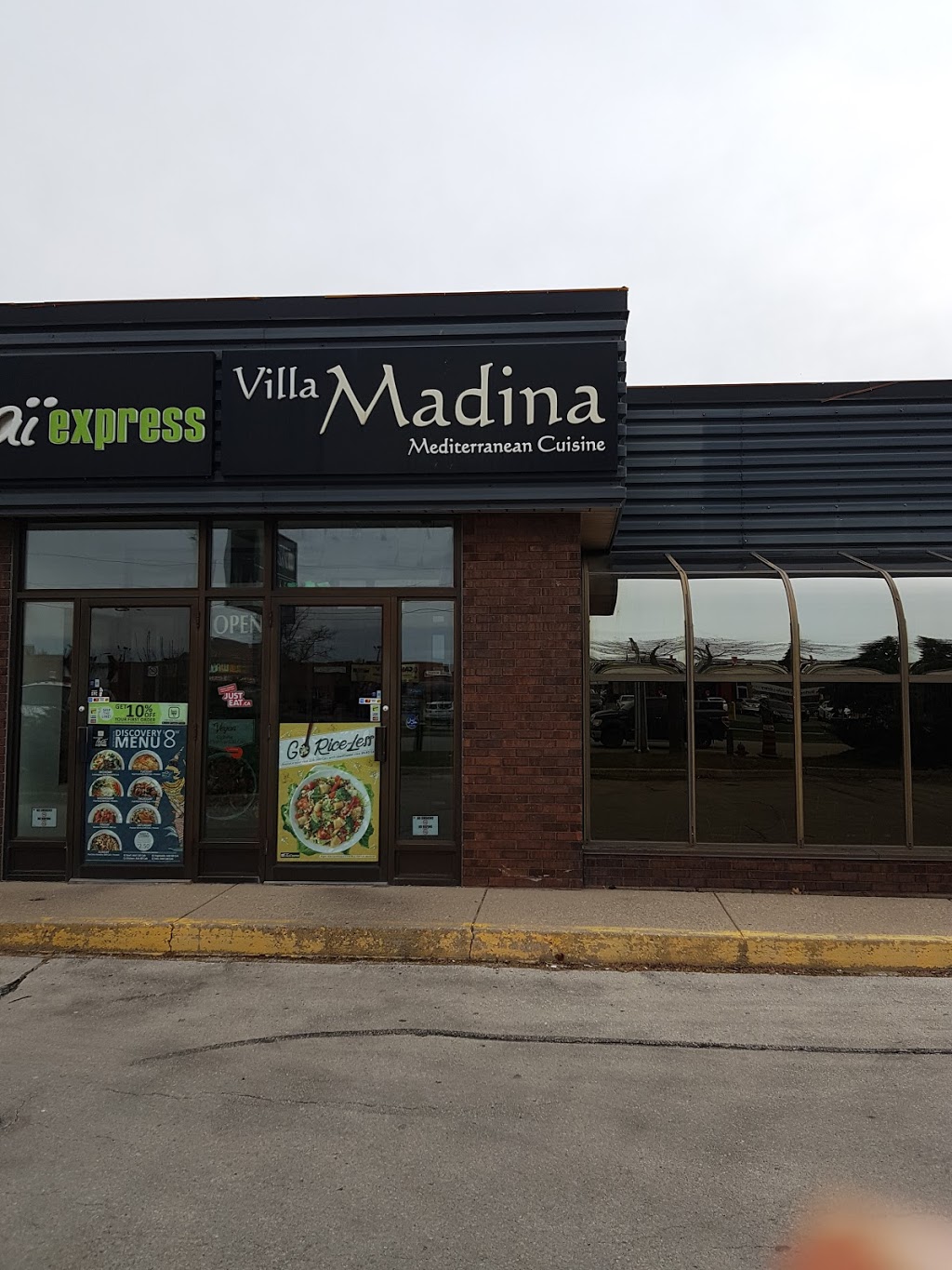 Villa Madina | 671 Appleby Line, Burlington, ON L7L 2Y5, Canada | Phone: (905) 333-9998