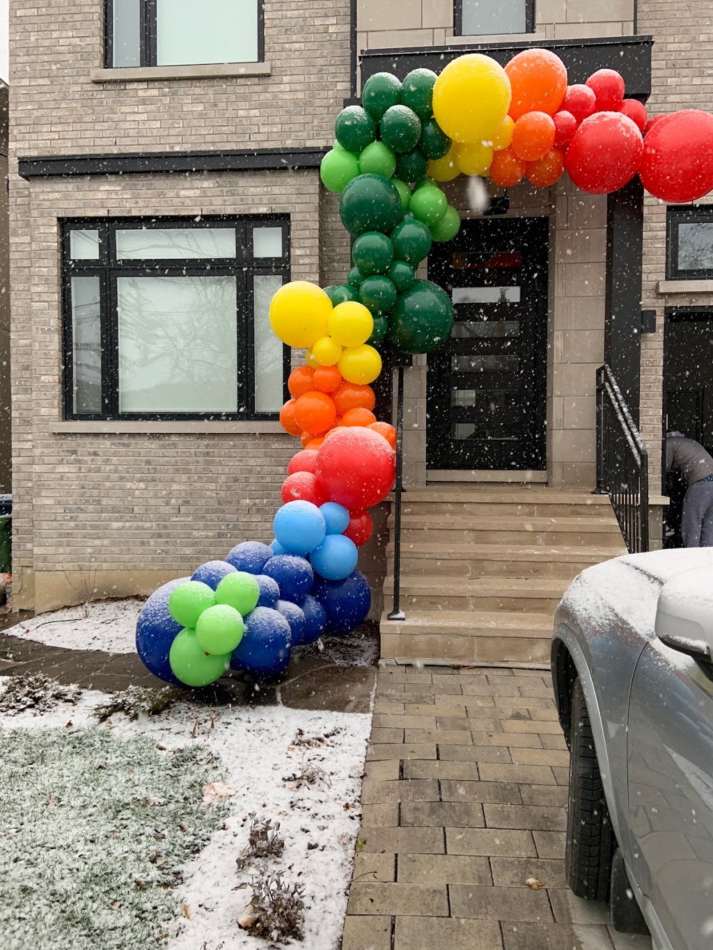 Balloonery.com | Balloon Delivery in Toronto | 2 Dartnell Ave, Toronto, ON M5R 3A4, Canada | Phone: (855) 566-6379