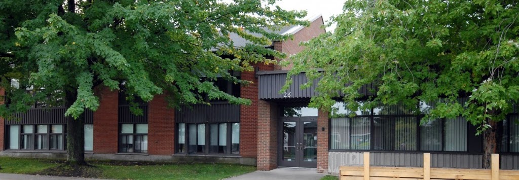 École Piché-Dufrost | 26 Rue Sainte-Catherine, Saint-Constant, QC J5A 1G2, Canada | Phone: (514) 380-8899