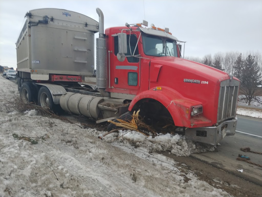 Bens Heavy Towing & Recovery | 824 Rennie St, Hamilton, ON L8H 3R2, Canada | Phone: (905) 541-1232