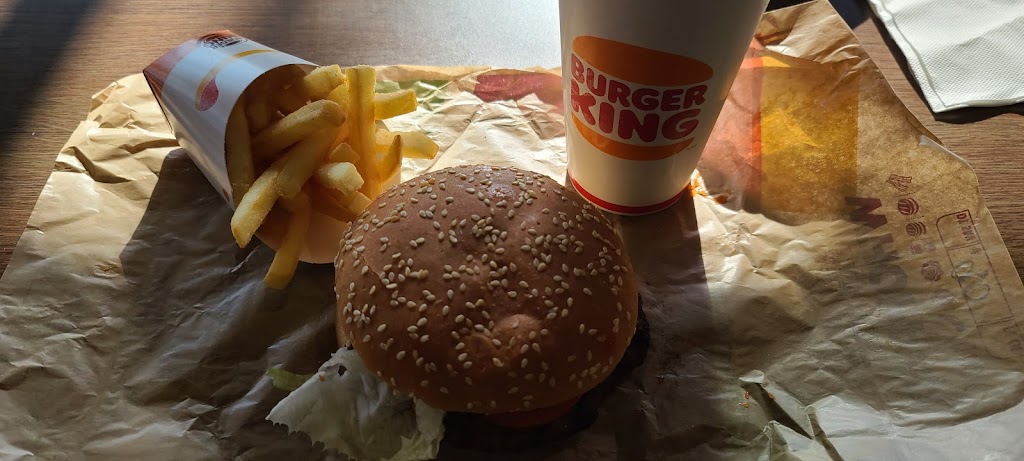 Burger King | 1068 Pape Ave, East York, ON M4K 3W5, Canada | Phone: (416) 423-2618