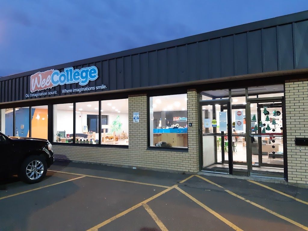 Wee College Amirault | 281 Amirault St, Dieppe, NB E1A 1G1, Canada | Phone: (506) 857-0860