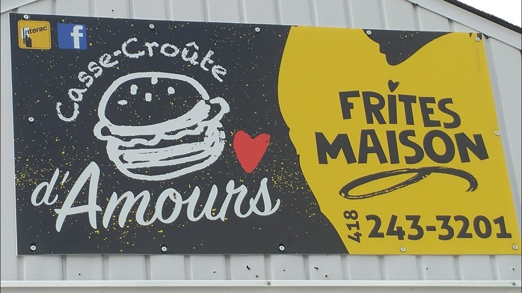 Casse-Croute DAmours | 429 Boul St-Pierre, Saint-Raphaël, QC G0R 4C0, Canada | Phone: (418) 243-3201