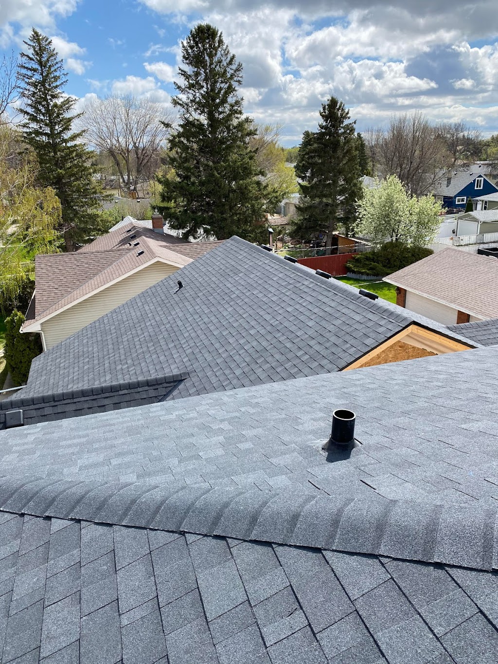 C&M Roofing Ltd | 3740 30 St N #50, Lethbridge, AB T1H 6Z4, Canada | Phone: (403) 394-1811