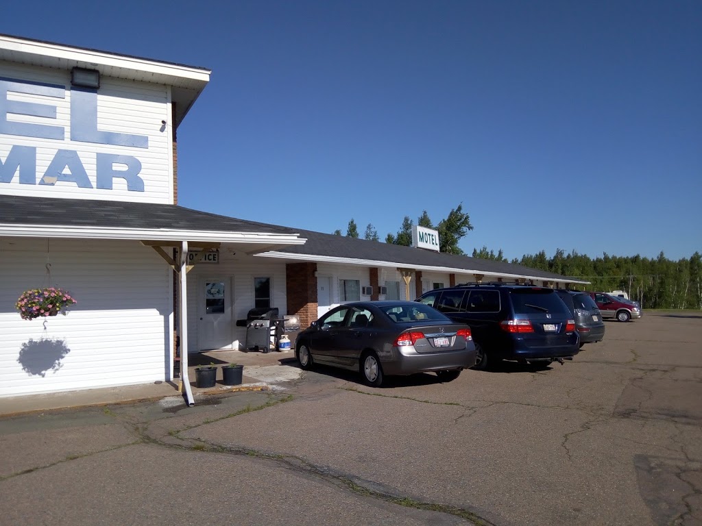 Tantramar Motel | 4 Robson Ave, Sackville, NB E4L 4H8, Canada | Phone: (506) 536-1327