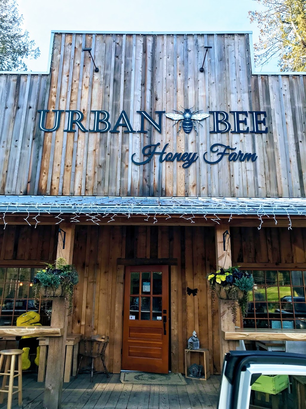 Urban Bee Honey Farm | 6440 W Saanich Rd, Saanichton, BC V8M 1W8, Canada | Phone: (250) 580-0263