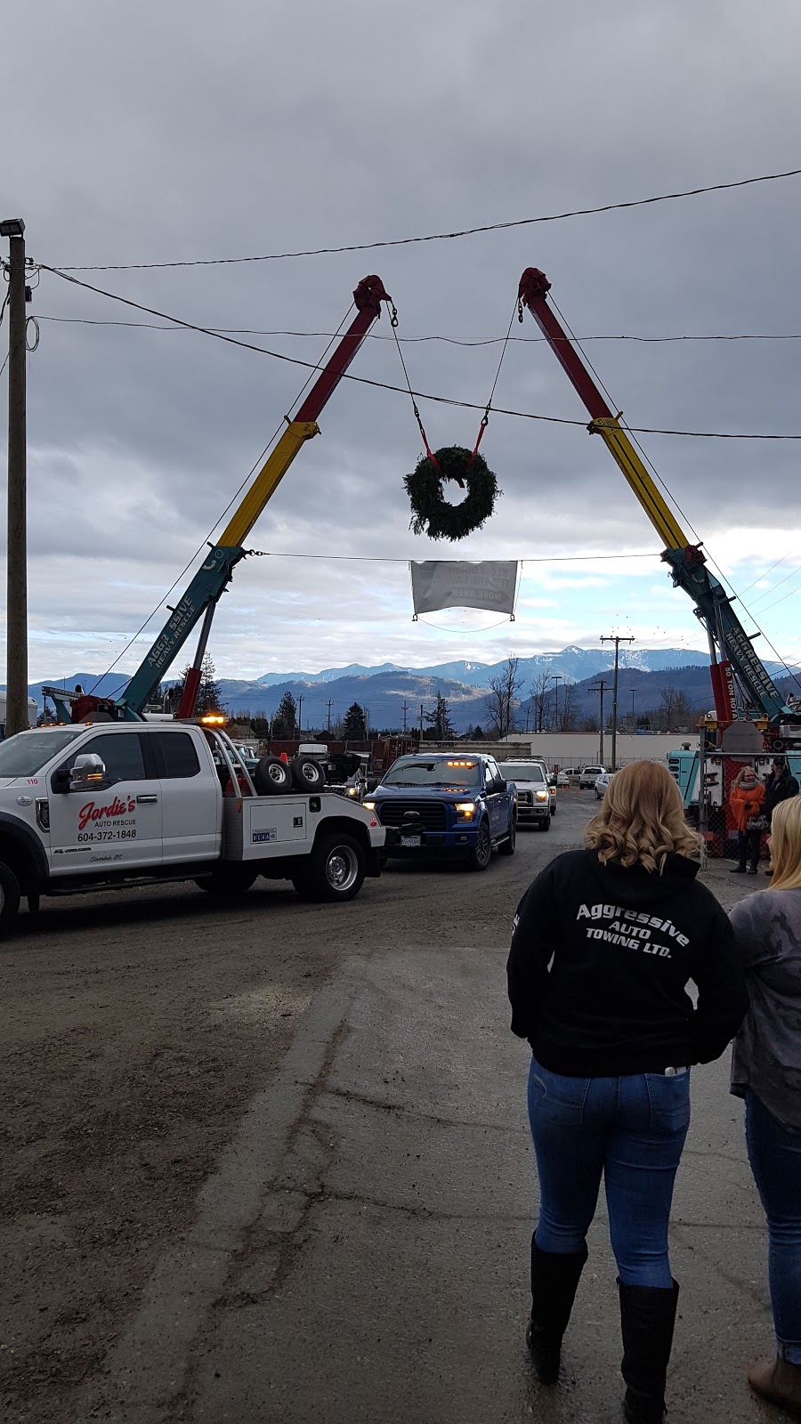 Steves Towing | 6769 Cariboo Hwy, Clinton, BC V0K 1K0, Canada | Phone: (250) 457-0138