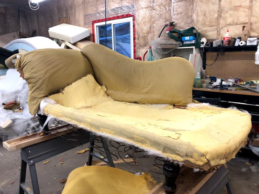 Cummins Custom Upholstery | 29 Queen St, Whitby, ON L1M 1C5, Canada | Phone: (905) 427-1067
