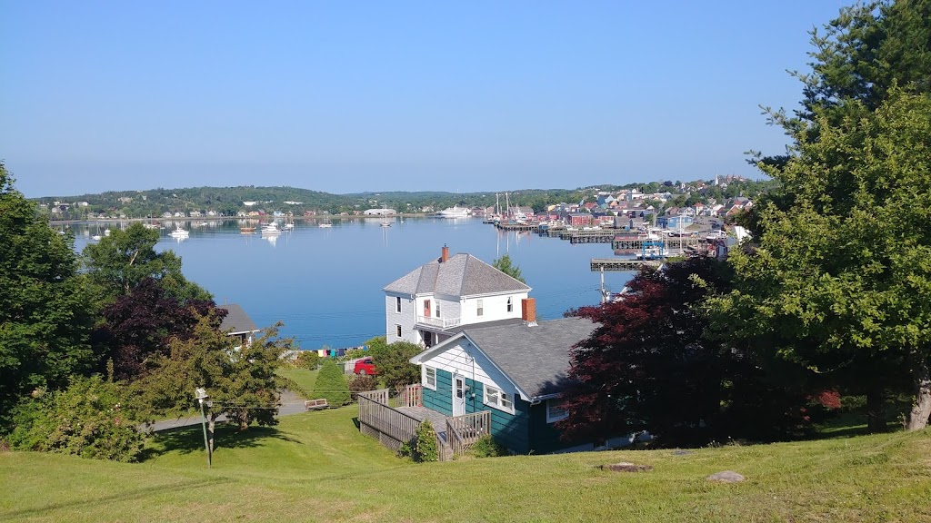 Lunenburg Oceanview Chalets | 78 Old Blue Rocks Rd, Lunenburg, NS B0J 2C0, Canada | Phone: (902) 640-3344