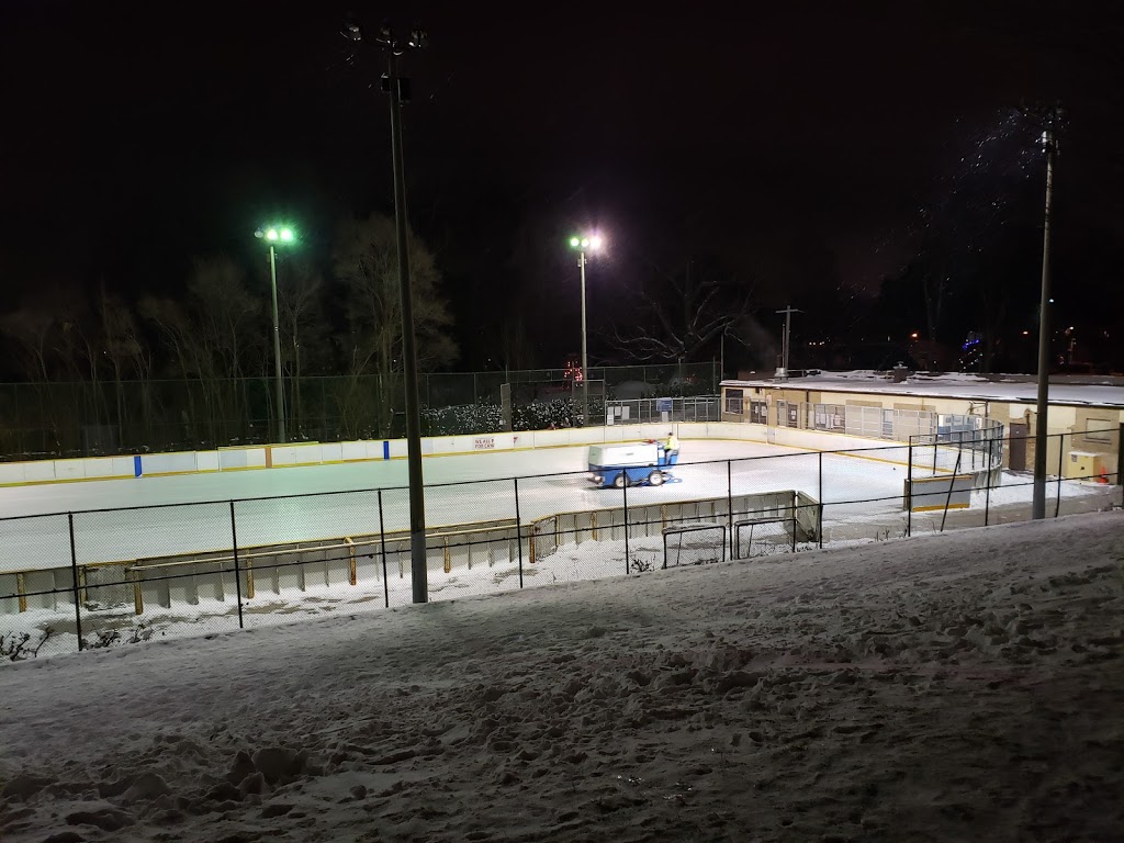 Humber Valley Rink | 50 Anglesey Blvd, Etobicoke, ON M9A 3B5, Canada | Phone: (416) 338-7465