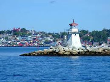 Lunenburg Ocean Adventures | 68 Bluenose Dr, Lunenburg, NS B0J 2C0, Canada | Phone: (902) 521-0251