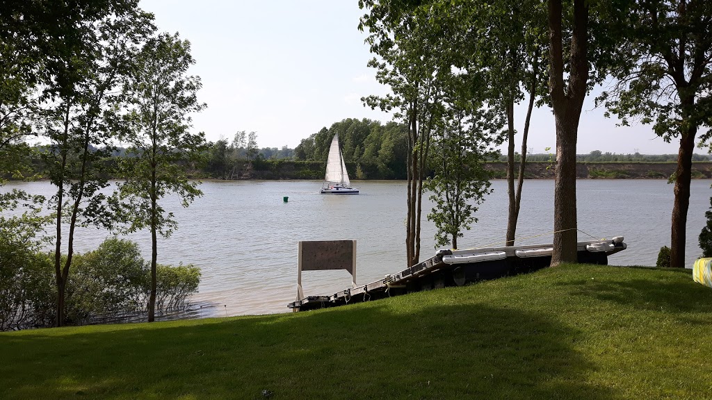 Camping Snowbird | 909 Côte Saint-Jean, Saint-Roch-de-Richelieu, QC J0L 2M0, Canada | Phone: (450) 561-9783