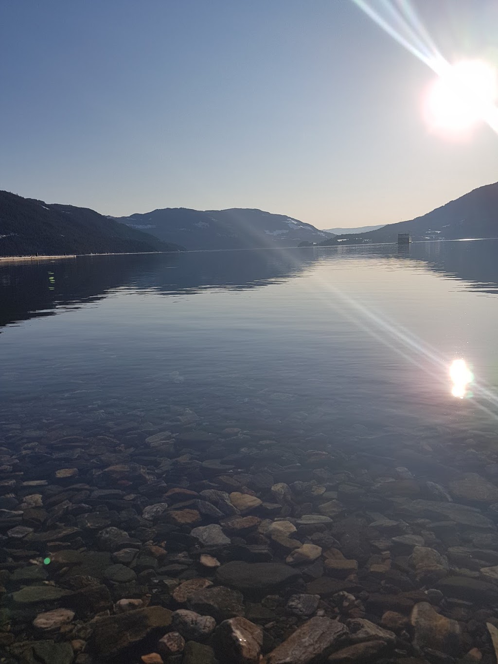 Twin Anchors Houseboat Vacations | 200 Old Town Rd, Sicamous, BC V0E 2V4, Canada | Phone: (250) 836-2450