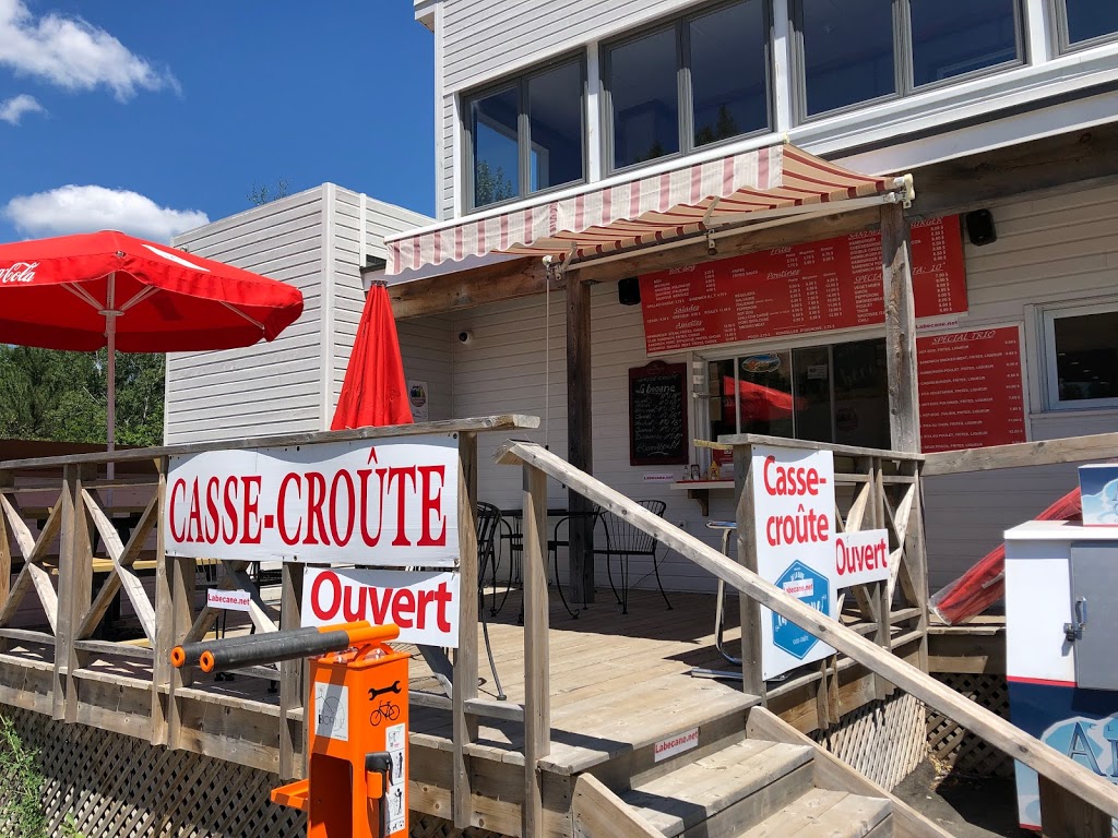 La bécane casse-croûte | 1600 Chemin Pierre Péladeau, Sainte-Adèle, QC J8B 1Z5, Canada | Phone: (450) 745-0533