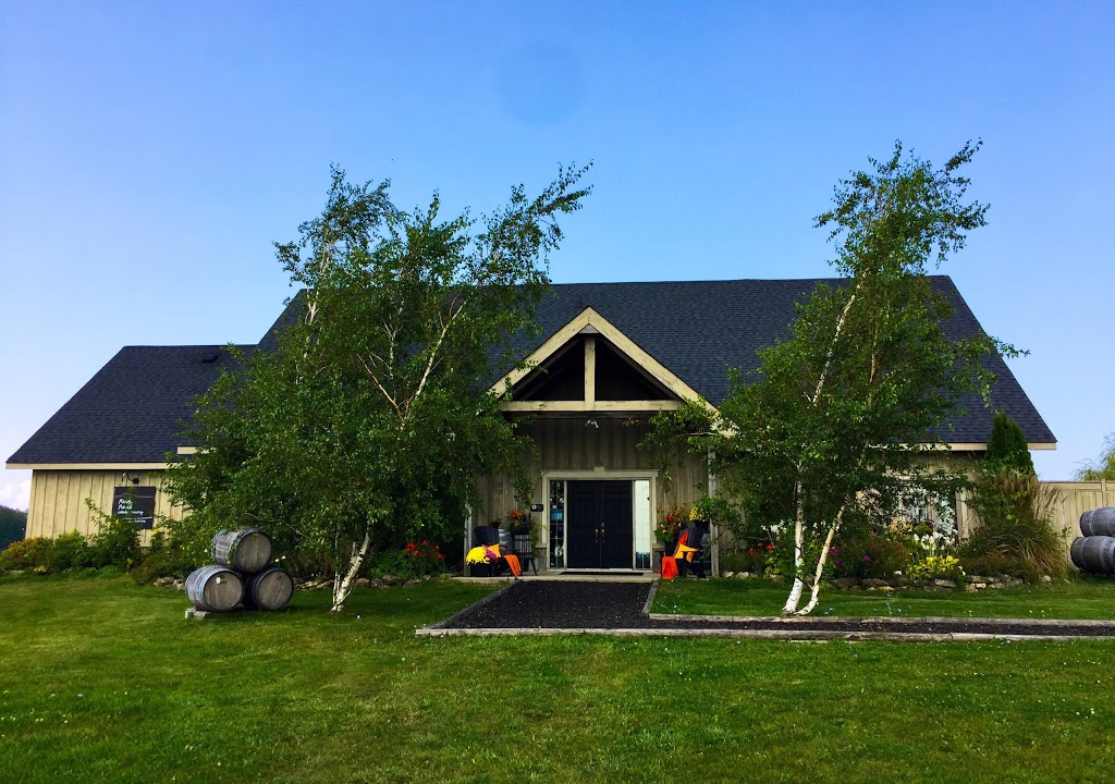 Ridge Road Estate Winery | 1205 Ridge Rd, Stoney Creek, ON L8J 2X5, Canada | Phone: (289) 649-0353