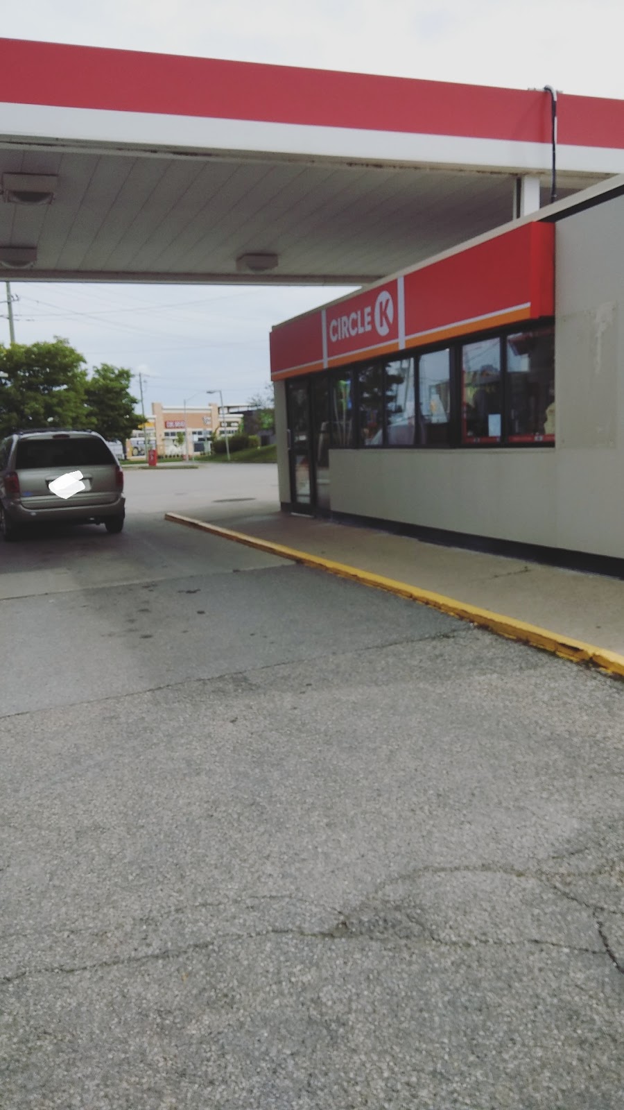 ESSO CIRCLE K | 1321 Courtland Ave E, Kitchener, ON N2C 1K8, Canada | Phone: (519) 894-9910