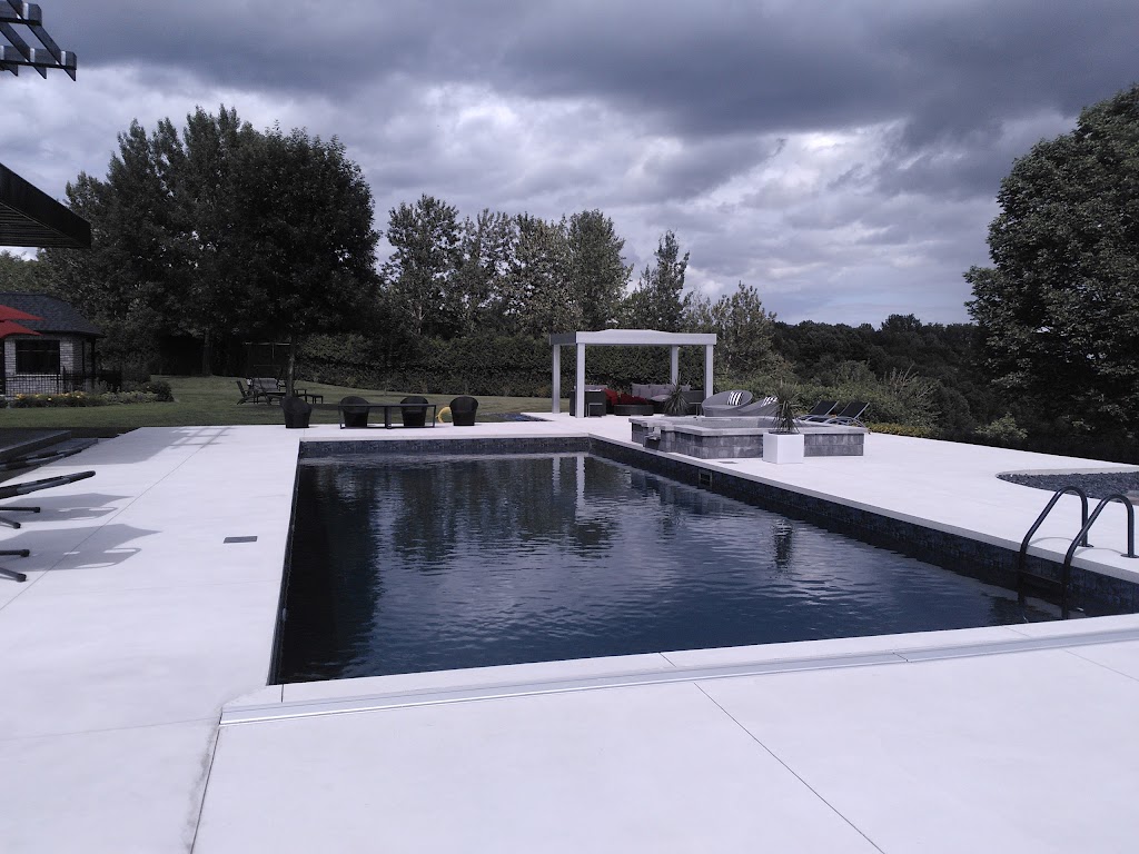 J.Vaillancourt Pools Inc. | 4537 1re Av., Québec, QC G1H 2S8, Canada | Phone: (418) 627-7717