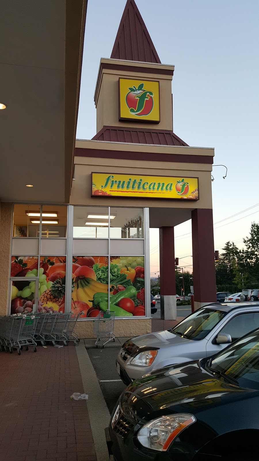 Fruiticana | Ellwood Centre, 31205 Maclure Rd, Abbotsford, BC V2T 5E5, Canada | Phone: (604) 504-5877