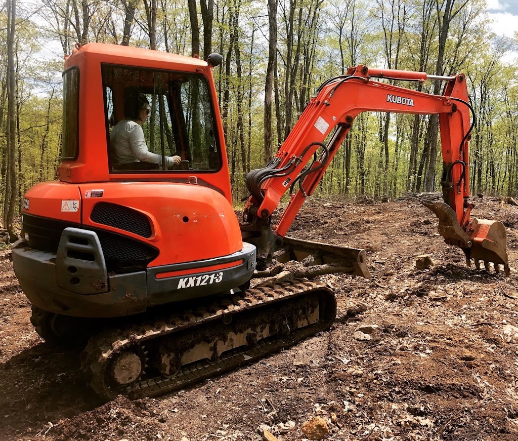 Just N Time Excavating | 513 Cross Country Rd Rr 5, Bancroft, ON K0L 1C0, Canada | Phone: (613) 334-9226