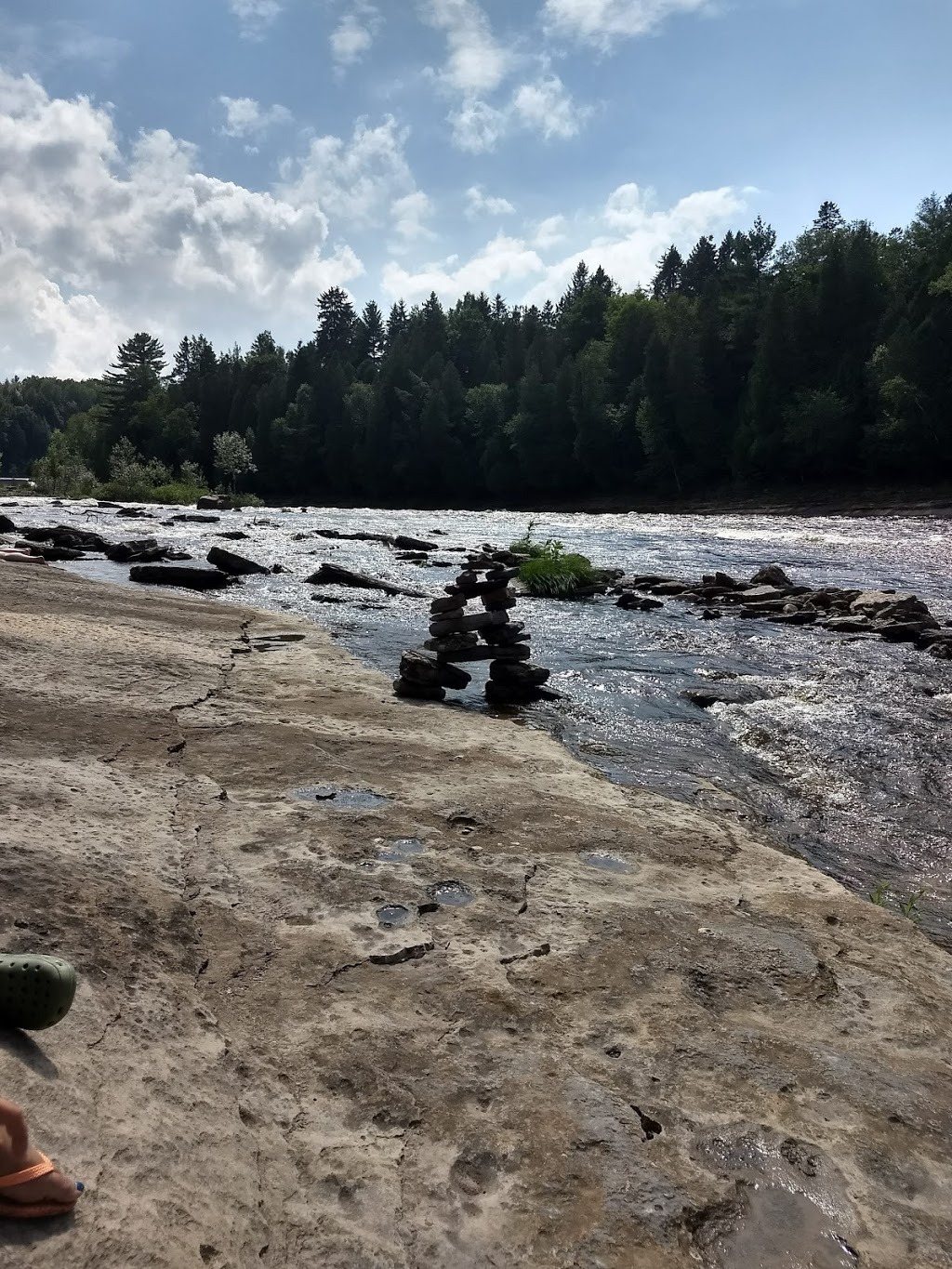 Maison Déry | Chemin du Roy, Pont-Rouge, QC G3H 2G7, Canada | Phone: (418) 873-1676