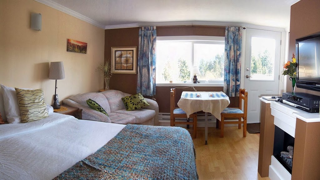 Above the Inlet B&B and vacation rental | 5888 Turnstone Crescent, Sechelt, BC V0N 3A6, Canada | Phone: (604) 740-0367