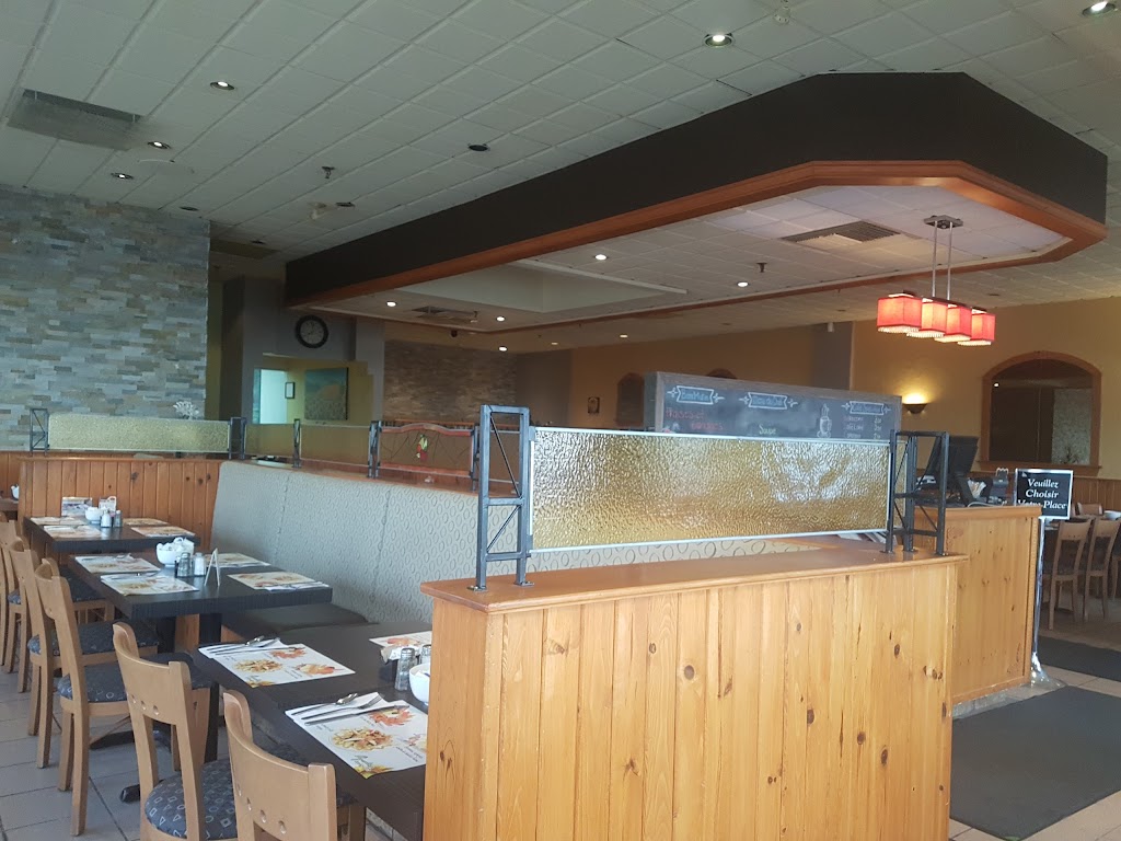 Restaurant agostinos | 3353 Bd Royal, Shawinigan, QC G9N 8K7, Canada | Phone: (819) 539-8242