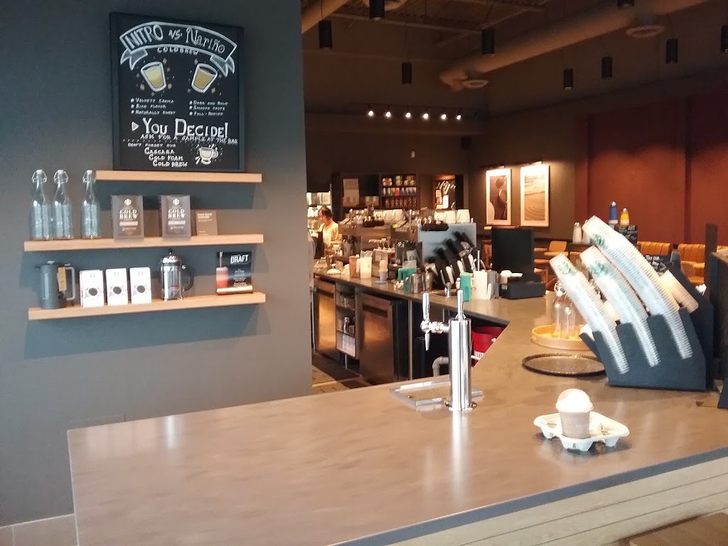 Starbucks | 17285 Leslie St, Newmarket, ON L3Y 0A4, Canada | Phone: (289) 338-2603