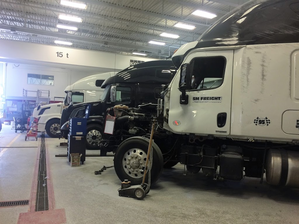 401 Truck Source Inc. | 1740 Moro Dr, Windsor, ON N9A 6J3, Canada | Phone: (519) 737-6956 ext. 1711