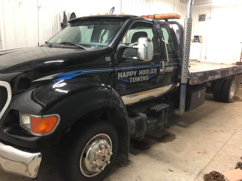 Happy Hooker Towing | 297 Carlton Ave, Somerset, MB R0G 2L0, Canada | Phone: (204) 745-6993