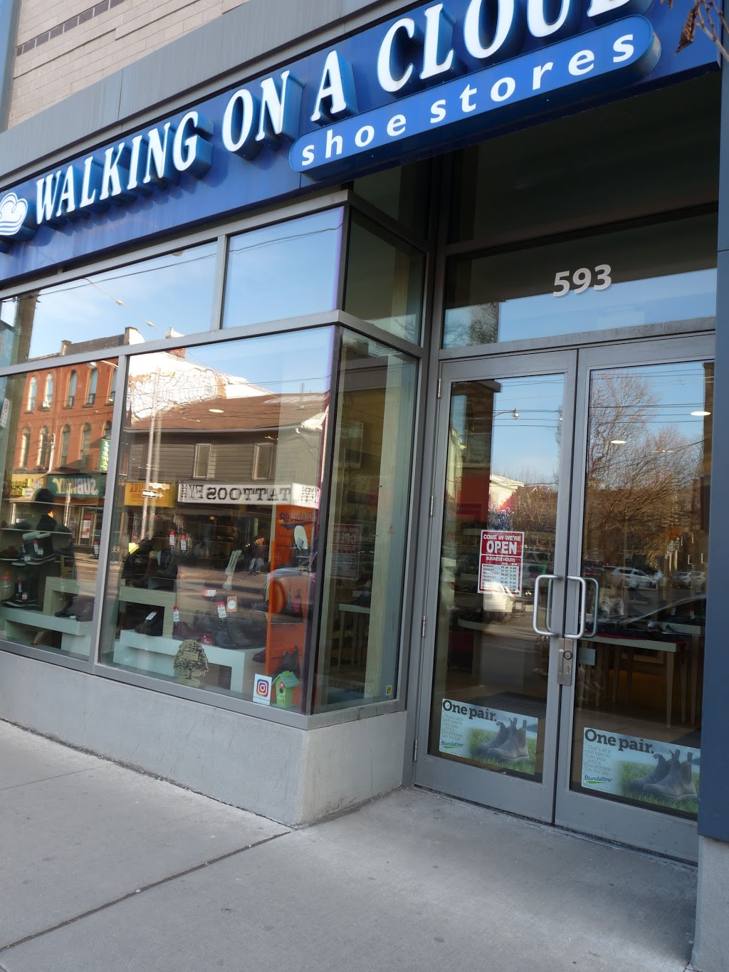 Walking On A Cloud | 593 Queen St W #2, Toronto, ON M5V 2B7, Canada | Phone: (416) 901-3848