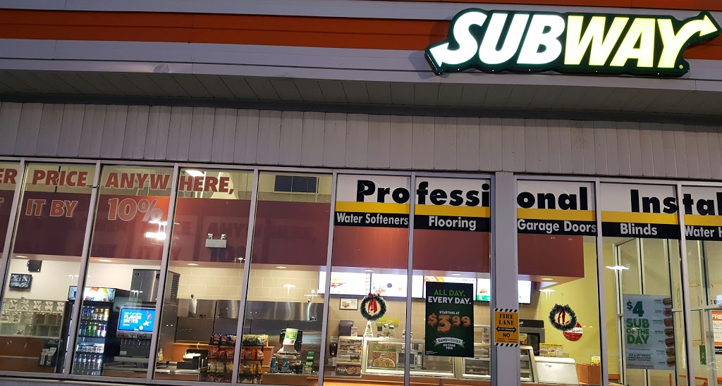 Subway | 2056 Bank St, Ottawa, ON K1V 7Z8, Canada | Phone: (613) 739-9000