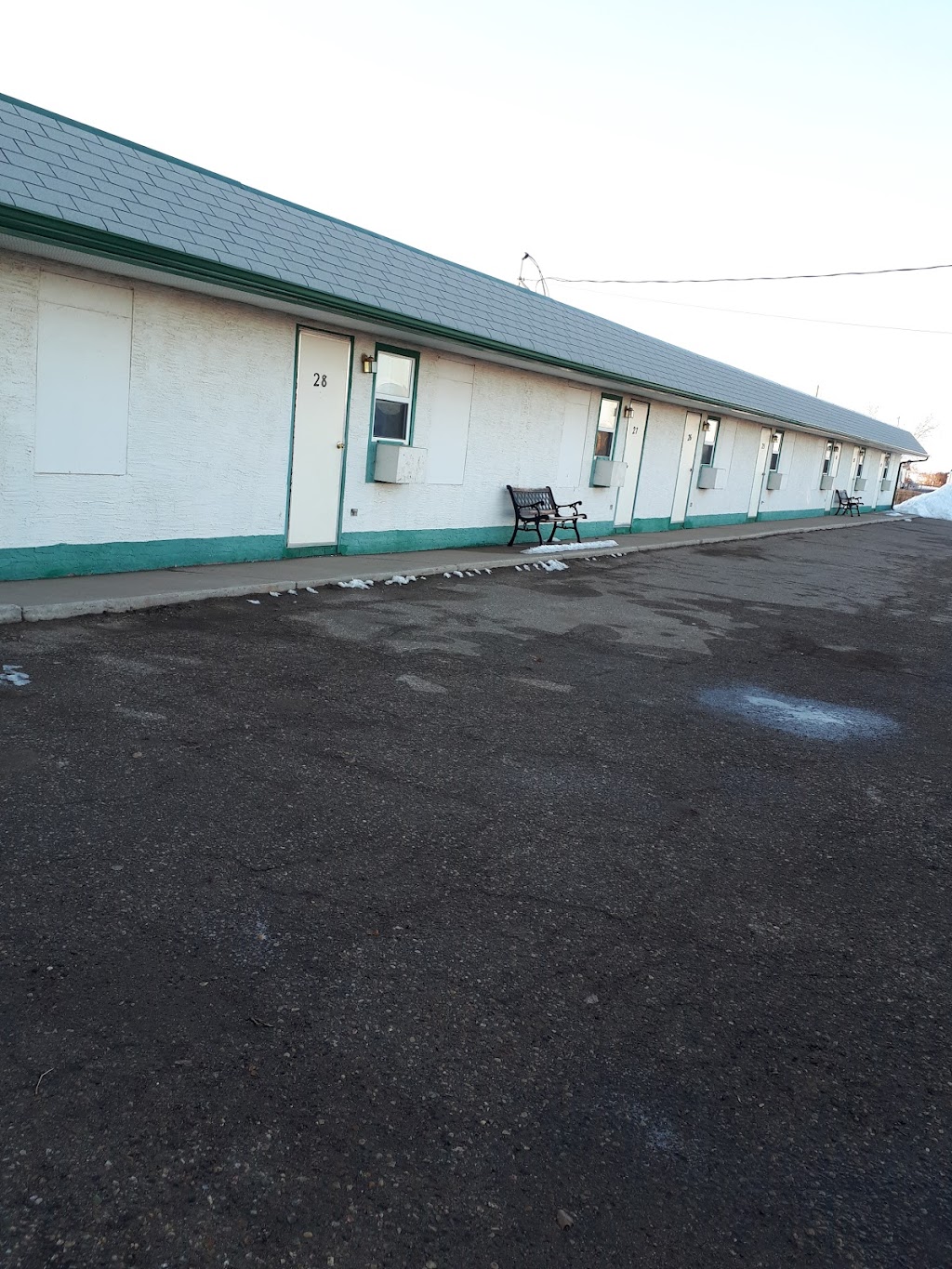 Sunrise Motel | 503 1 St N, Vauxhall, AB T0K 2K0, Canada | Phone: (403) 654-2523