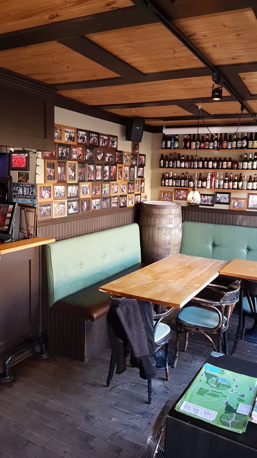 Pub Le Belvédère | 86 Rue Principale, Bedford, QC J0J 1A0, Canada | Phone: (450) 248-4394