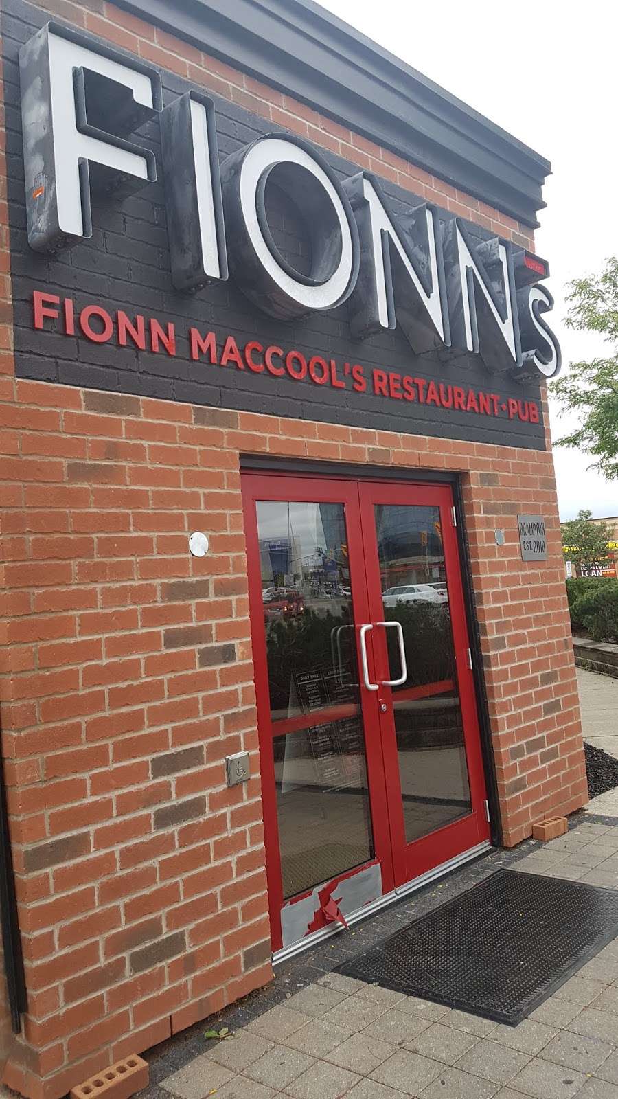 Fionn MacCools | 11 Ray Lawson Blvd, Brampton, ON L6Y 5L8, Canada | Phone: (905) 456-9145