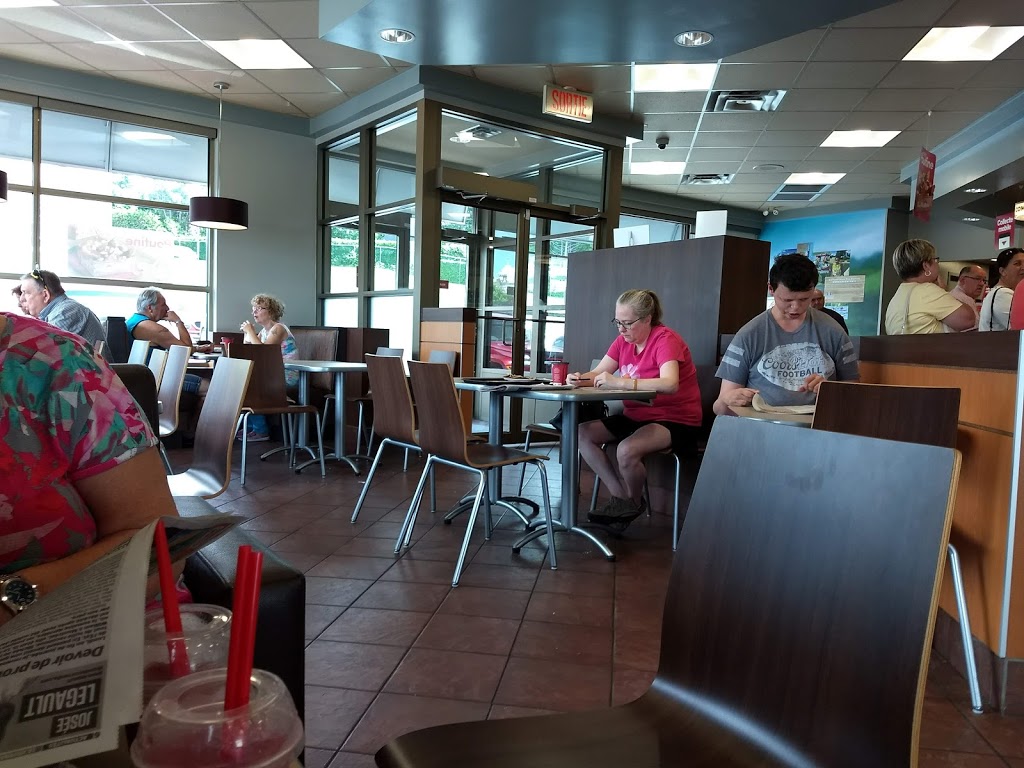 Tim Hortons | 645 Avenue Taniata, Saint-Jean-Chrysostome, QC G6Z 2C1, Canada | Phone: (418) 834-2652