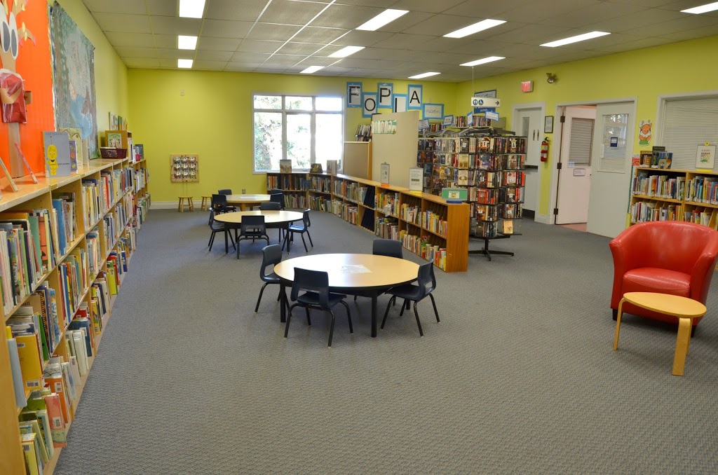 Ottawa Public Library - Stittsville | 1637 Stittsville Main St, Stittsville, ON K2S 1A9, Canada | Phone: (613) 580-2940