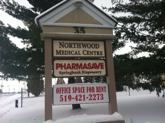 Pharmasave Springbank | 35 Springbank Ave, Woodstock, ON N4S 7P6, Canada | Phone: (519) 539-4888