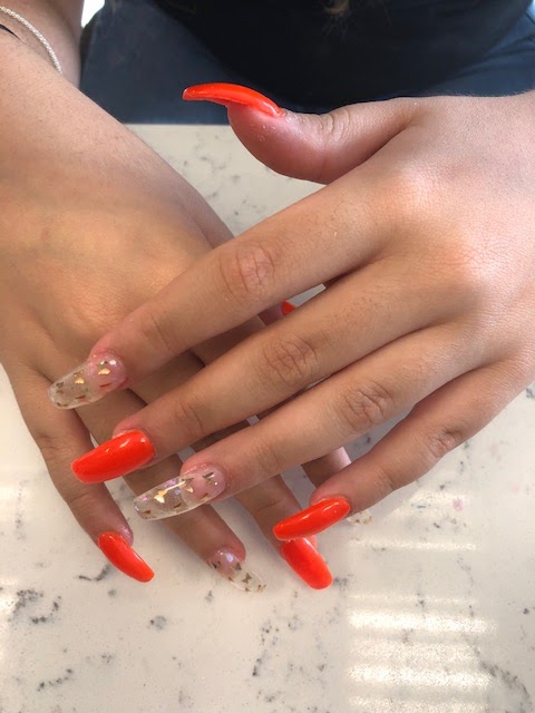 Nine One Nails | 13461 Yonge St, Richmond Hill, ON L4E 0L2, Canada | Phone: (905) 313-1088