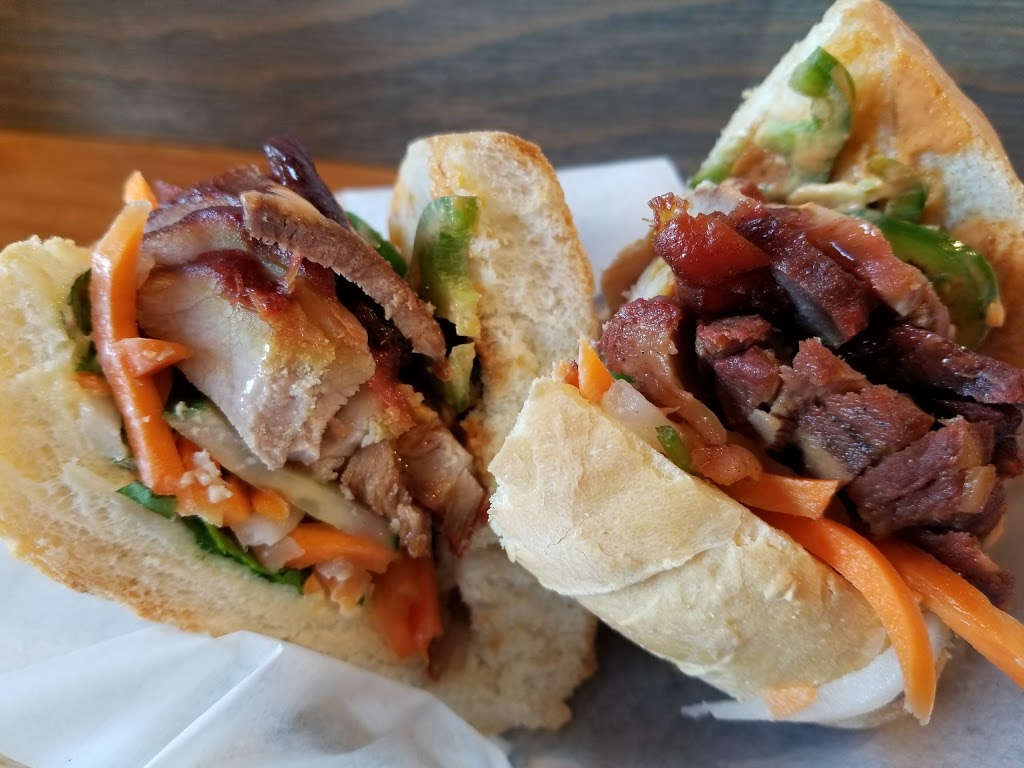 Sandwicherie Sue | 2660 Rue Beaubien E, Montréal, QC H1Y 1G7, Canada | Phone: (514) 629-8783